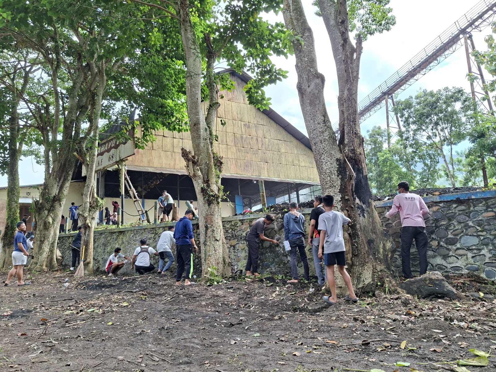 gambar berita