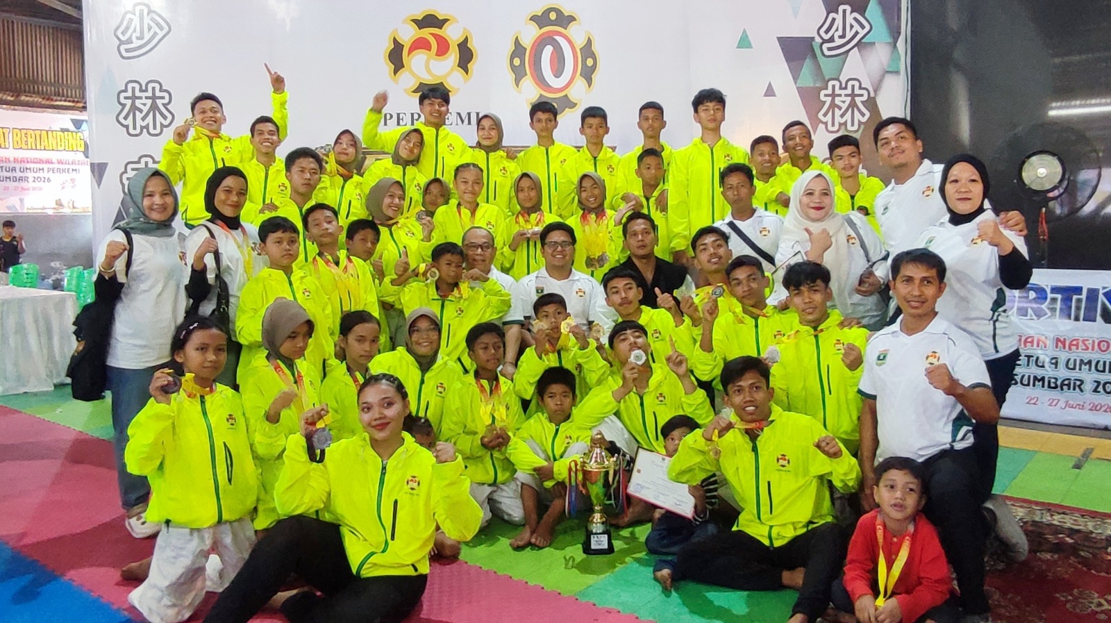 gambar berita