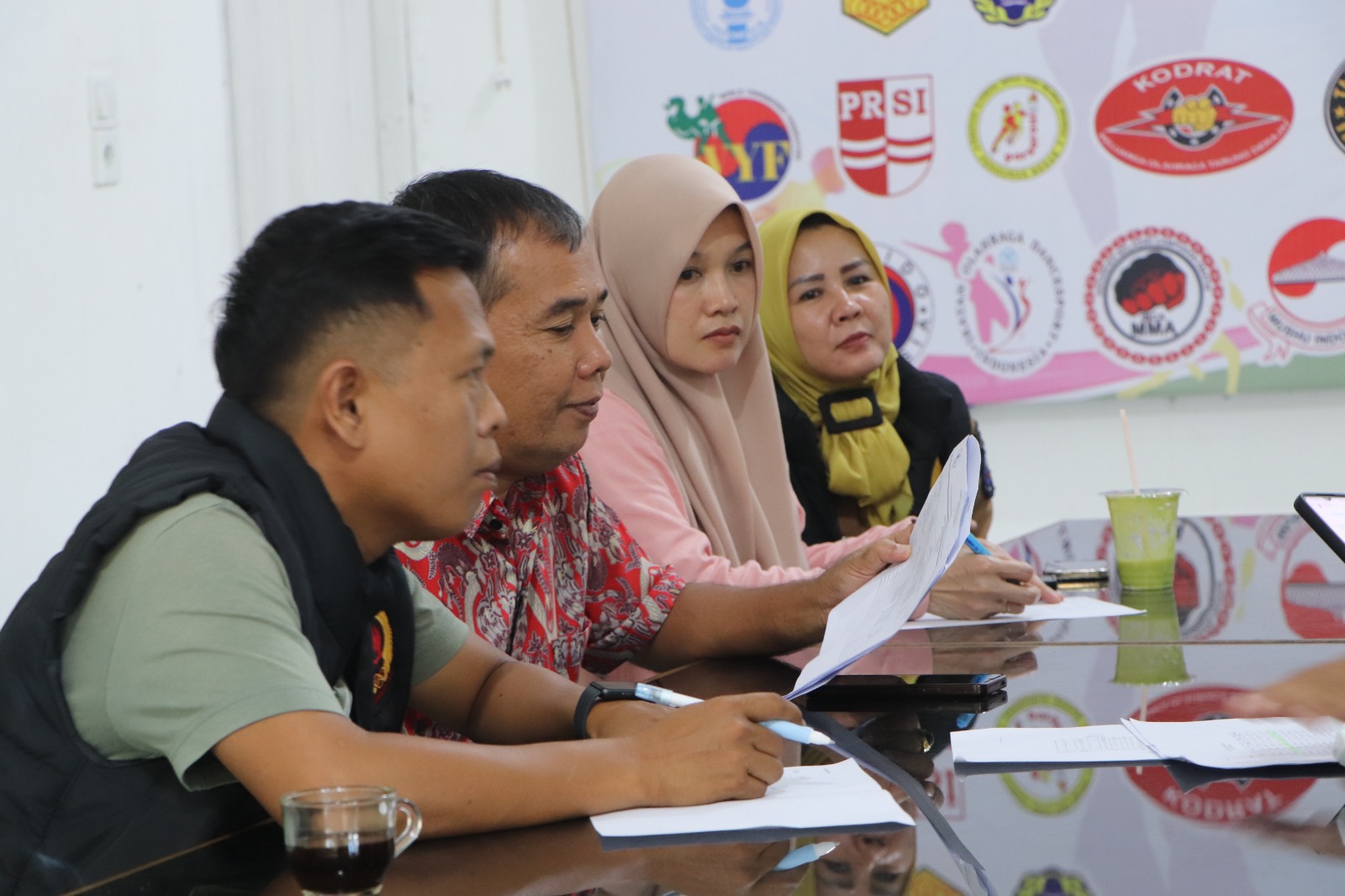 gambar berita
