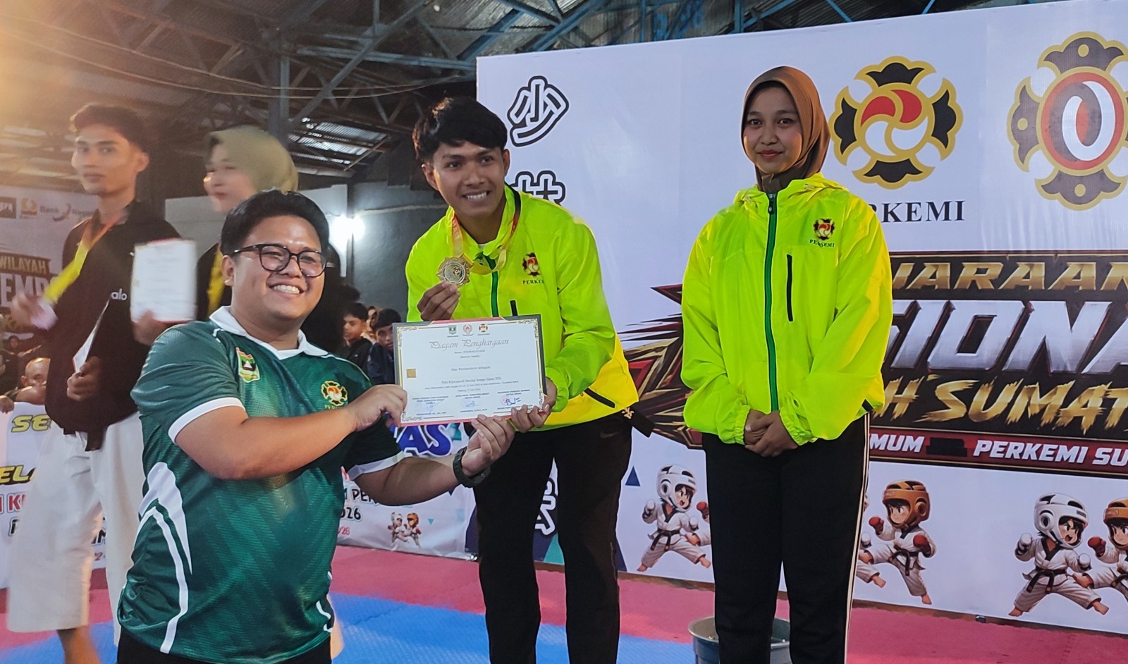 gambar berita
